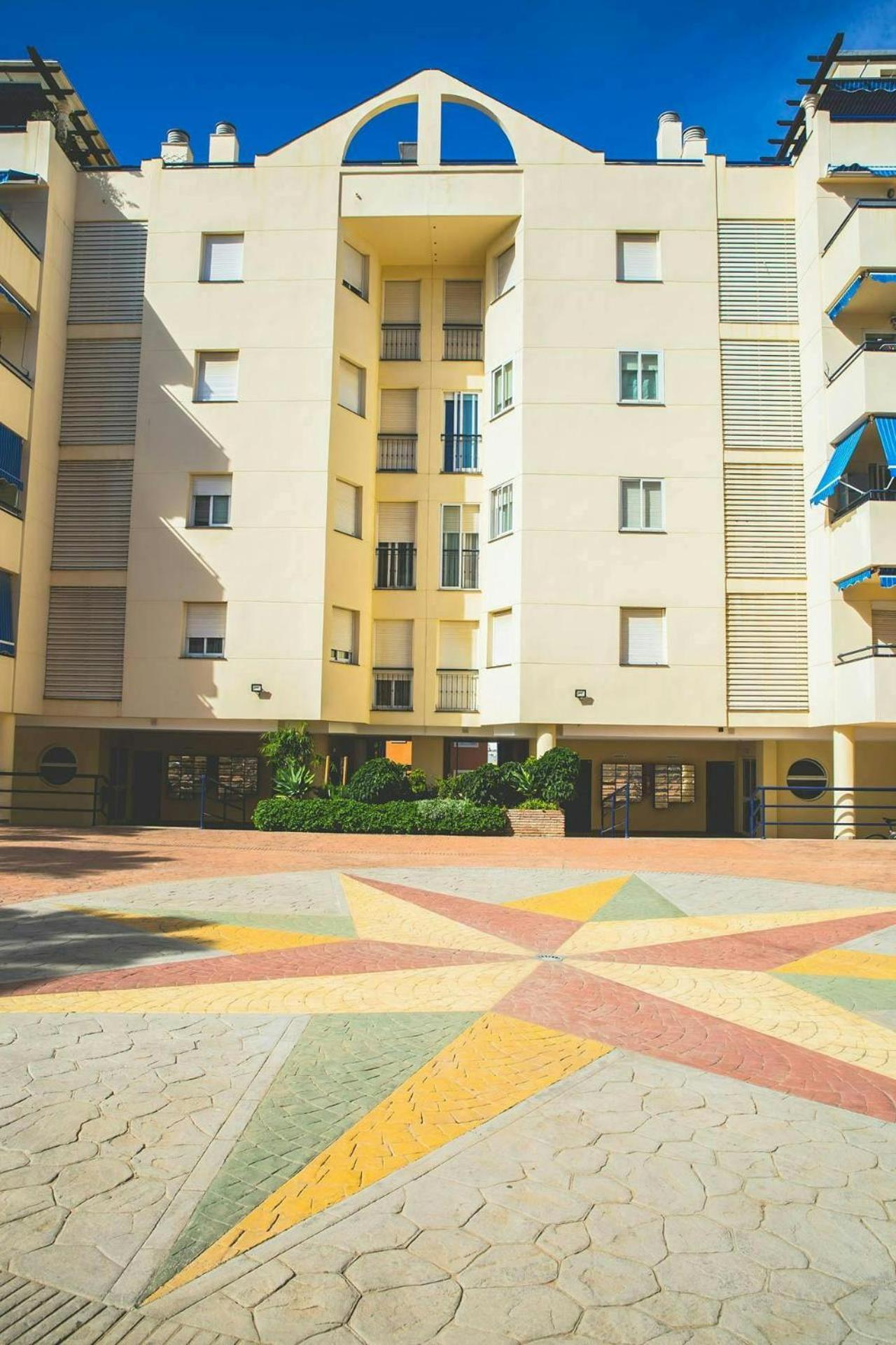 Atico Miramar Apartment Фуeнхирола Екстериор снимка